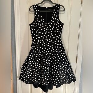 White House Black Market Polkadot Black and White